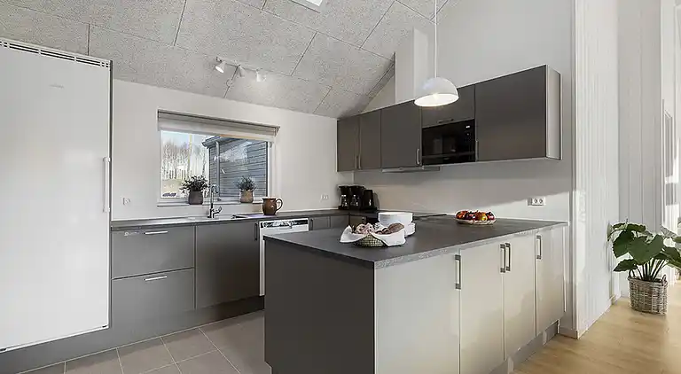 Großes Ferienhaus mit Hallenbad und Sauna