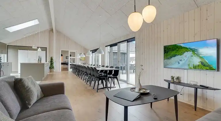 Großes Ferienhaus für 26 Personen mit Pool