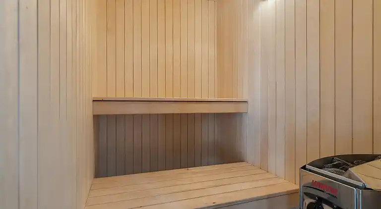 Großes Ferienhaus am Strand - Pool & Freizeit