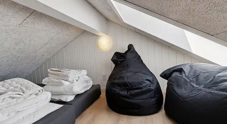 Großes Ferienhaus am Strand - Pool & Freizeit