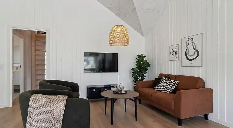 Großes Ferienhaus am Strand - Pool & Freizeit