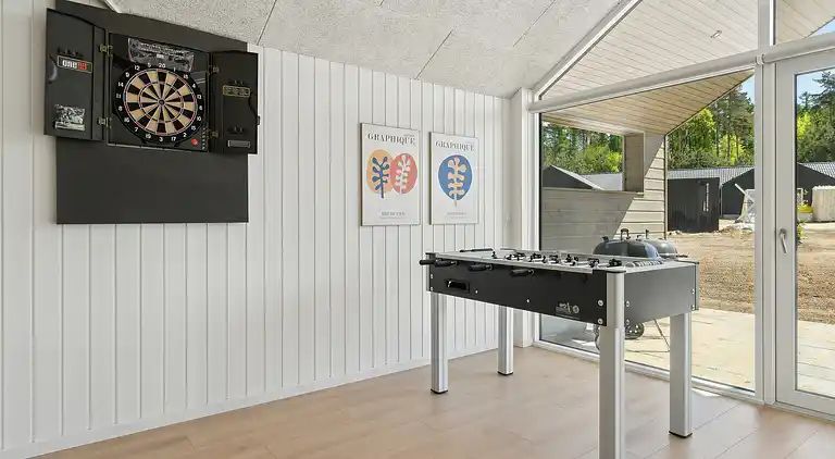 Großes Ferienhaus am Strand - Pool & Freizeit