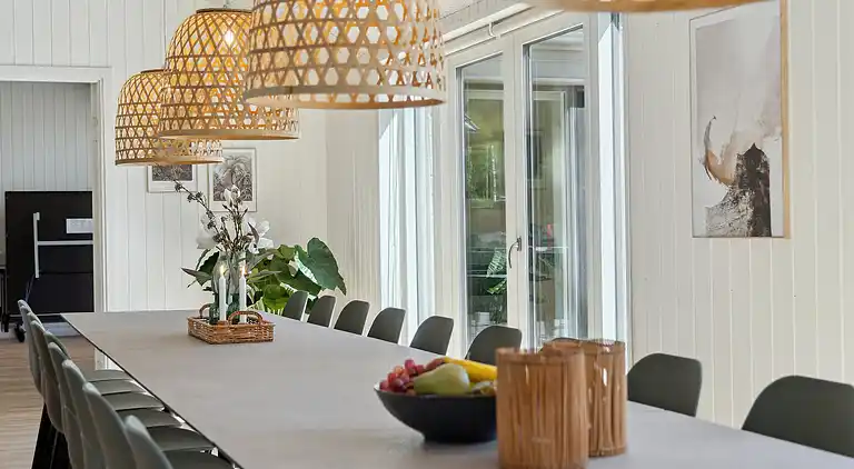 Großes Ferienhaus am Strand - Pool & Freizeit