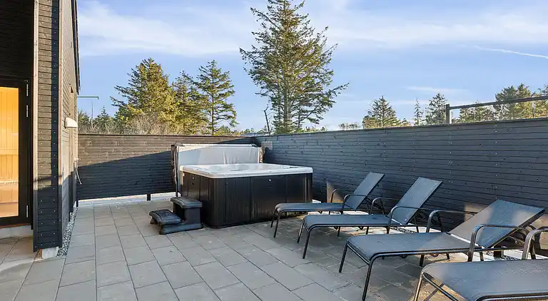 Großes Ferienhaus bei Vejers Strand mit Pool