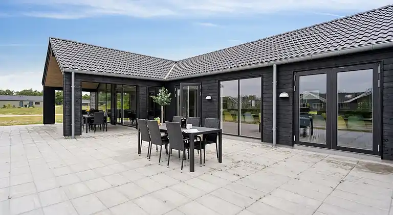 Großes Ferienhaus bei Vejers Strand mit Pool