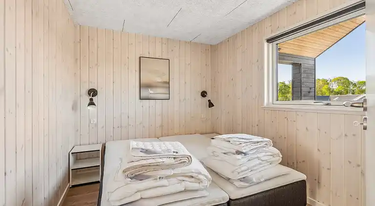 Großes Ferienhaus mit Pool, Spa & Spielraum