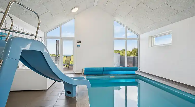 Luxusferienhaus mit Pool, Spa und Terrasse