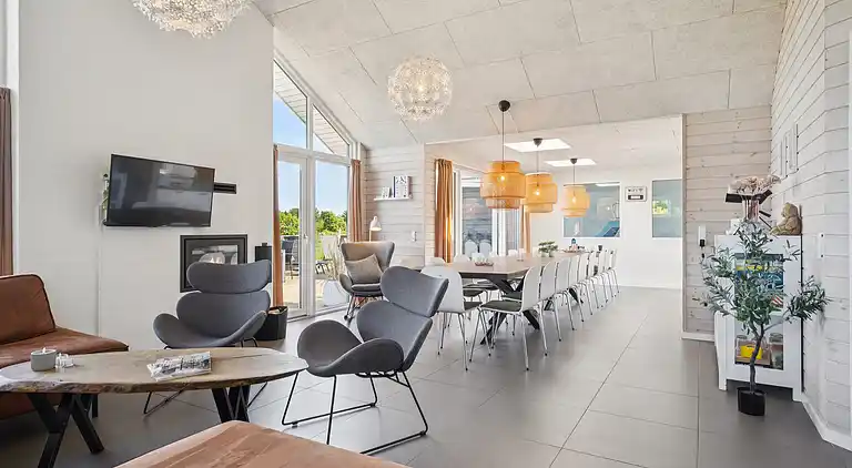 Luxusferienhaus mit Pool, Spa und Terrasse