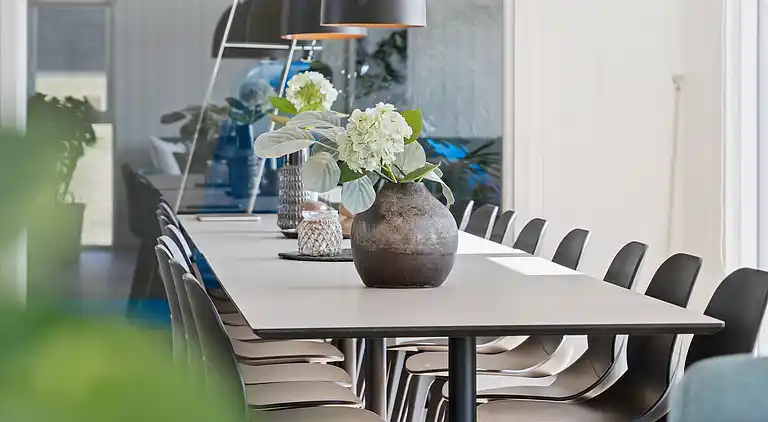 Große Ferienoase mit Pool & Spa bei Skåstrup