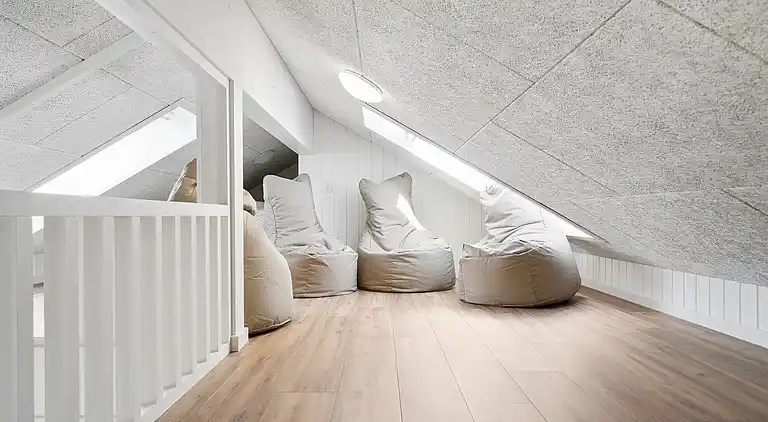 Große Ferienoase mit Pool & Spa bei Skåstrup