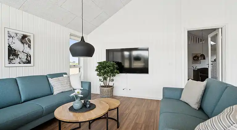 Große Ferienoase mit Pool & Spa bei Skåstrup