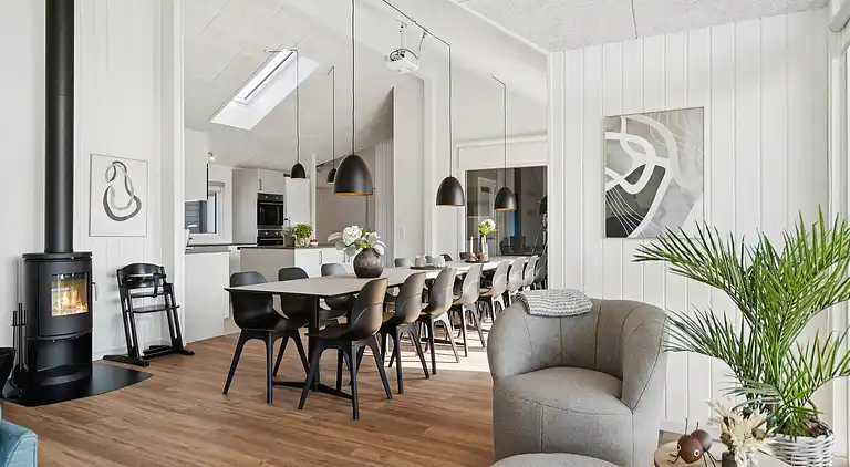 Große Ferienoase mit Pool & Spa bei Skåstrup