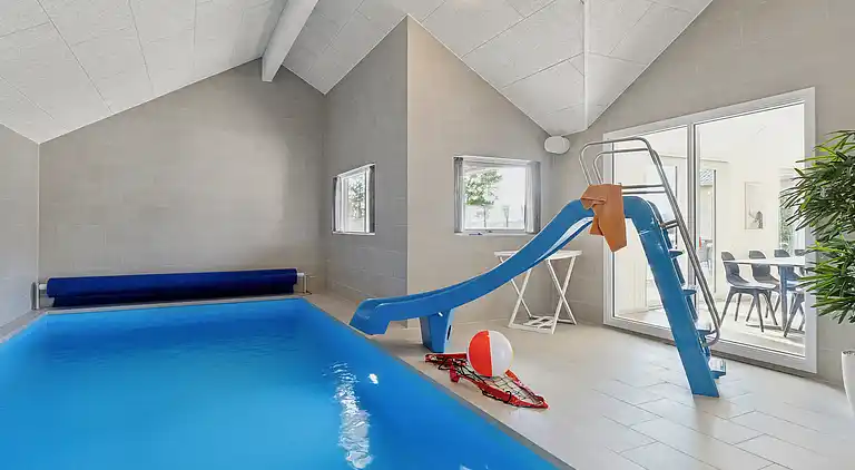 Geräumiges Ferienhaus mit Pool, Spa & Sauna