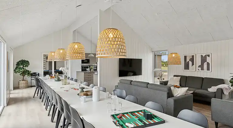 Geräumiges Ferienhaus mit Pool, Spa & Sauna