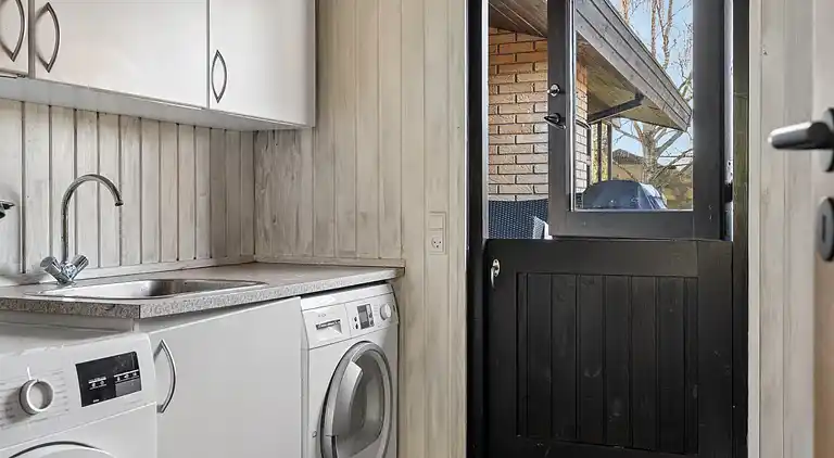 Fritidshus för 2 familjer vid vattnet