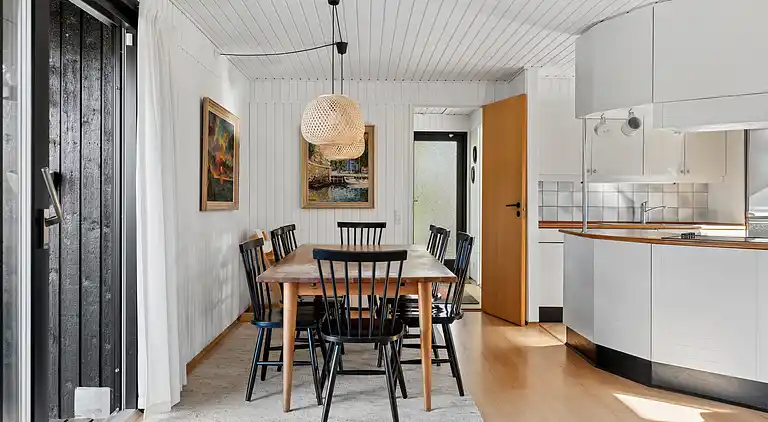 Fritidshus för 2 familjer vid vattnet