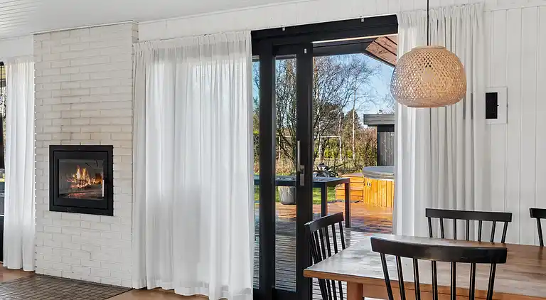 Fritidshus för 2 familjer vid vattnet
