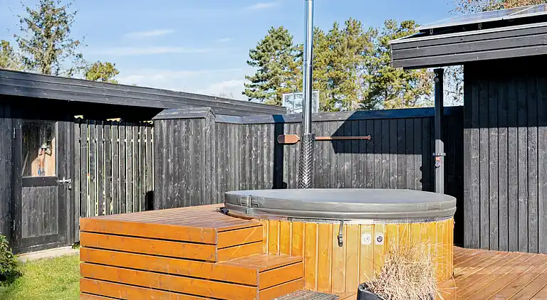 Fritidshus för 2 familjer vid vattnet