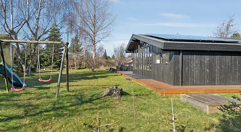 Fritidshus för 2 familjer vid vattnet