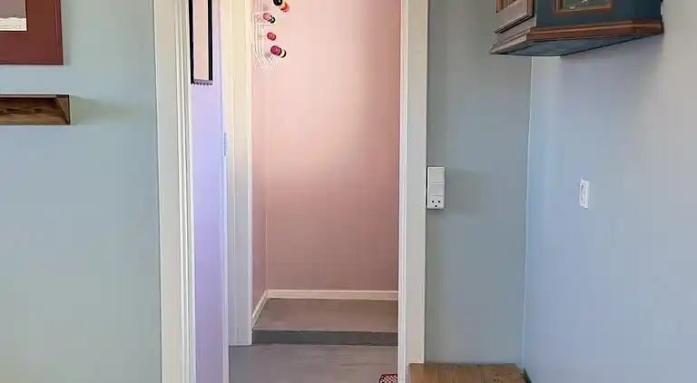 Ferie i Sandvig nær strand og klippekyst