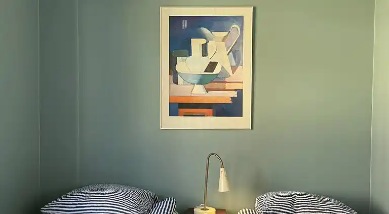 Nyrenoveret ferielejlighed i hjertet af Sandvig