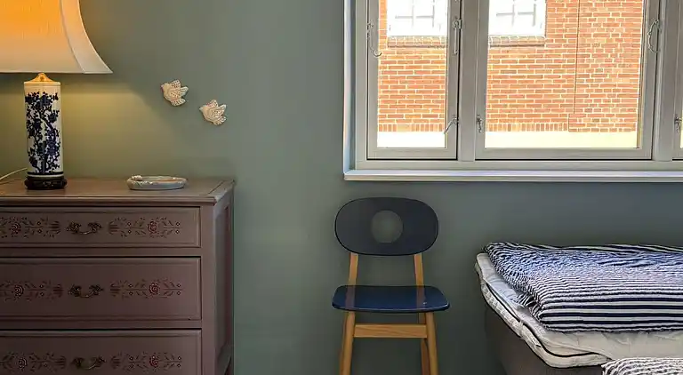 Nyrenoveret ferielejlighed i hjertet af Sandvig