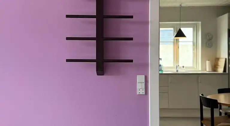 Nyrenoveret ferielejlighed i hjertet af Sandvig