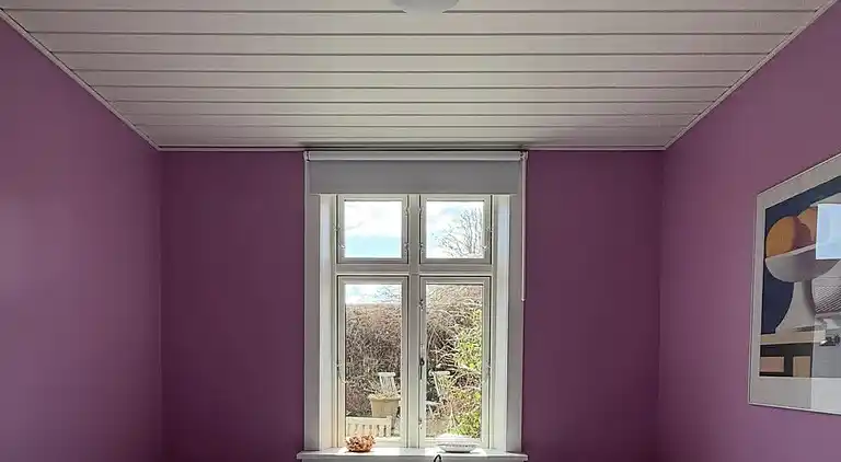 Nyrenoveret ferielejlighed i hjertet af Sandvig