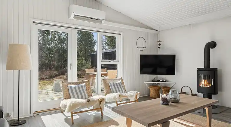 Geräumiges Ferienhaus 150 m vom Strand