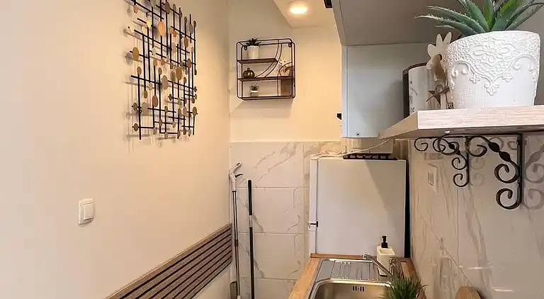 2-Zimmer-Ferienwohnung am Strand Potocnica, Pag (A-222-c)