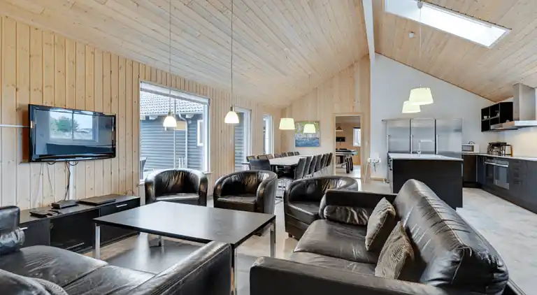 Idyllisches Familienhaus mit Pool & Aktivitäten