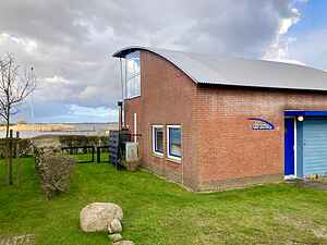 Maison unique au bord du lac avec sauna et vue panoramique