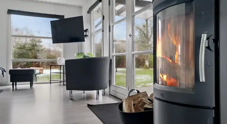 Neu renoviertes Ferienhaus 150 m vom Fjord