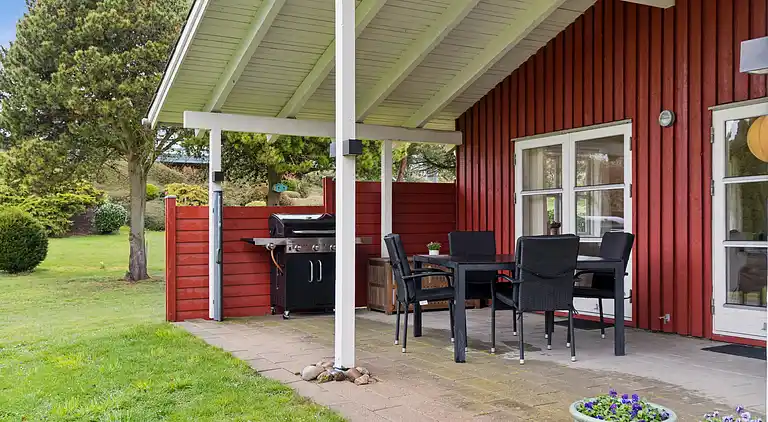 Schöne Ferienbasis nah Strand und Spodsbjerg