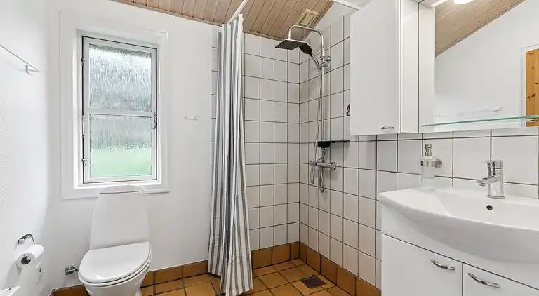 Schöne Ferienbasis nah Strand und Spodsbjerg