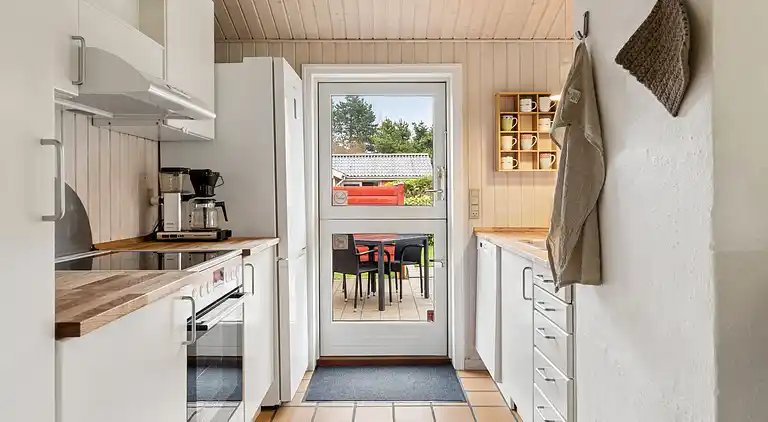 Schöne Ferienbasis nah Strand und Spodsbjerg