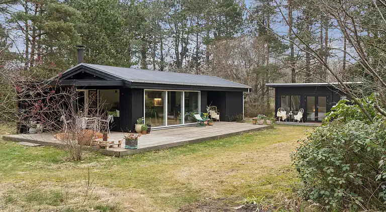 Hyggeligt sommerhus med plads til leg for alle 