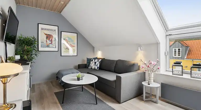 Ferielejlighed med pool på Bornholm