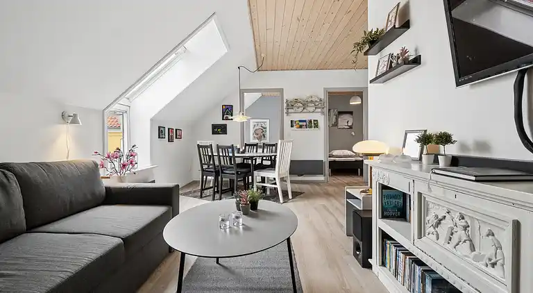 Ferielejlighed med pool på Bornholm