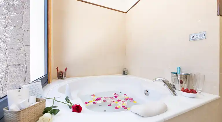 Villas Mamma Mia Una piscina climatizada privada