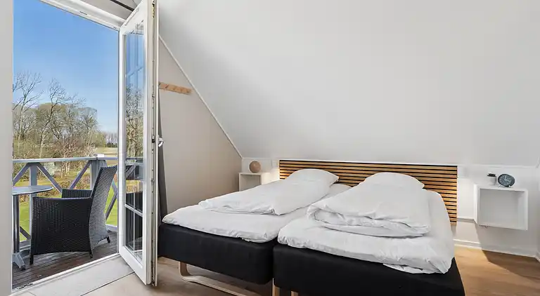 Mysigt, centralt och modernt sommarhus nära havet