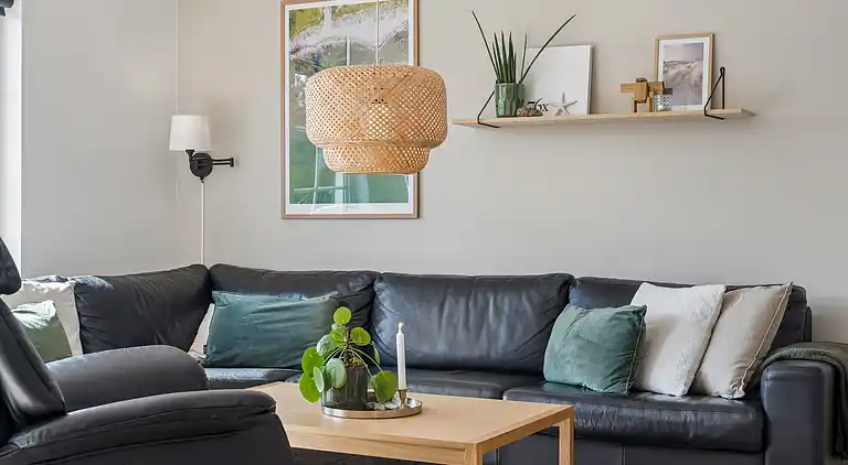 Mysigt, centralt och modernt sommarhus nära havet