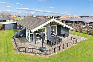 Feriehus med innendørs spa nær sjøen