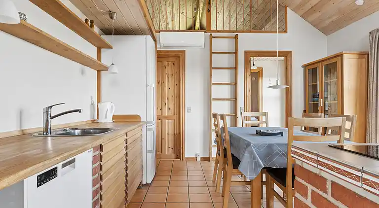 Hyggeligt sommerhus nær skov og strand