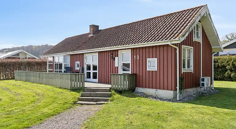 Hyggeligt sommerhus nær skov og strand