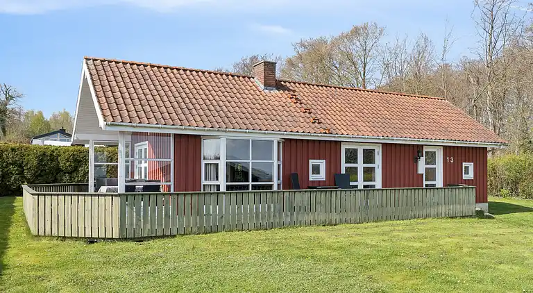 Hyggeligt sommerhus nær skov og strand
