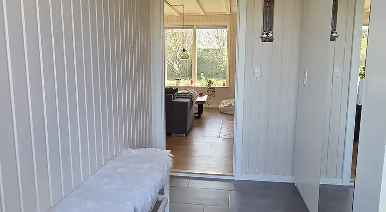 Rummeligt sommerhus tæt på Enebærodde