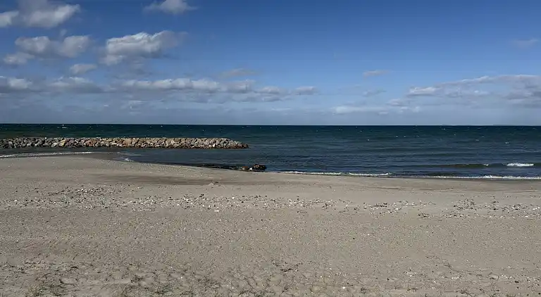 Schönes Ferienhaus nahe schönem Badestrand