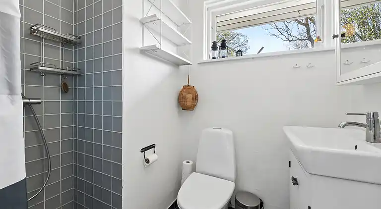 Hyggeligt sommerhus nær strand og Gilleleje