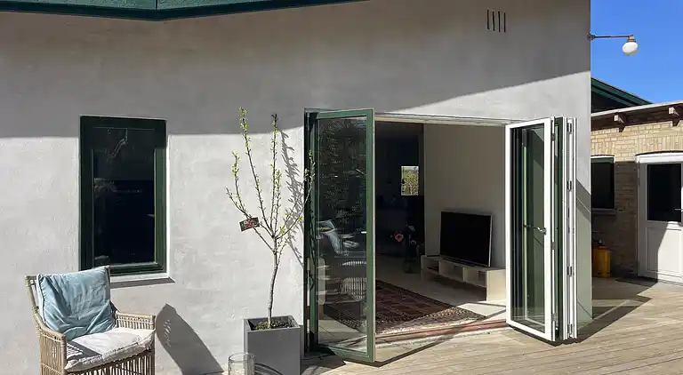 Sommerhus nær hav og surfcenter i Hundested